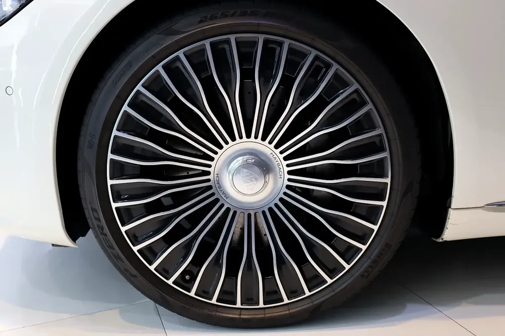 2022 Mercedes-Benz Maybach S680, Executive Rear Seat Package, EMC Warranty + Service!! - Image 17