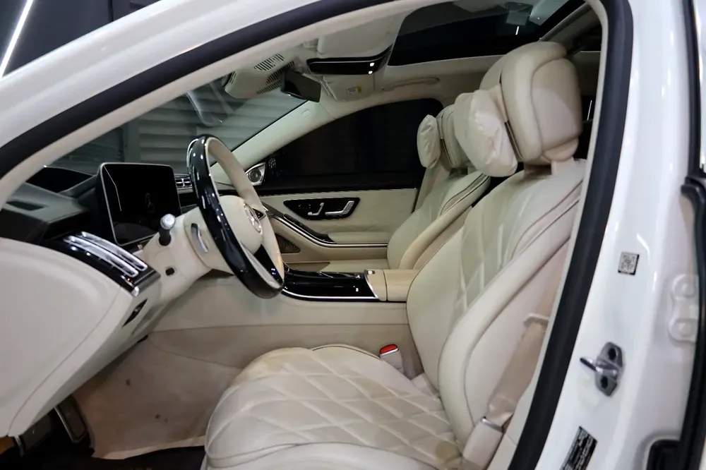 2022 Mercedes-Benz Maybach S680, Executive Rear Seat Package, EMC Warranty + Service!! - Image 5