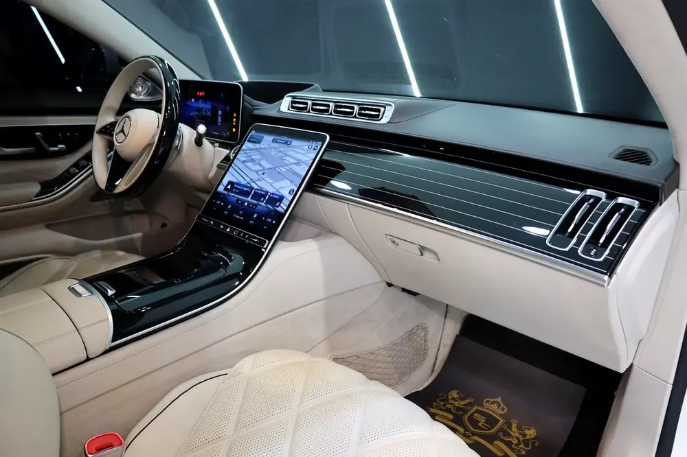 2022 Mercedes-Benz Maybach S680, Executive Rear Seat Package, EMC Warranty + Service!! - Image 7
