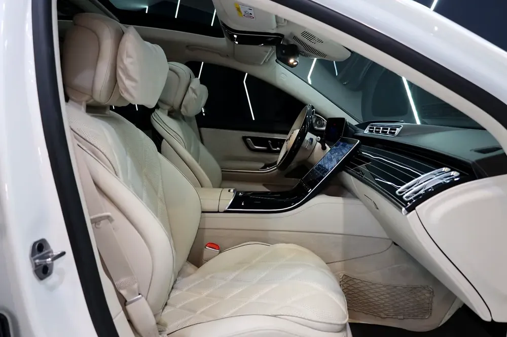 2022 Mercedes-Benz Maybach S680, Executive Rear Seat Package, EMC Warranty + Service!! - Image 8
