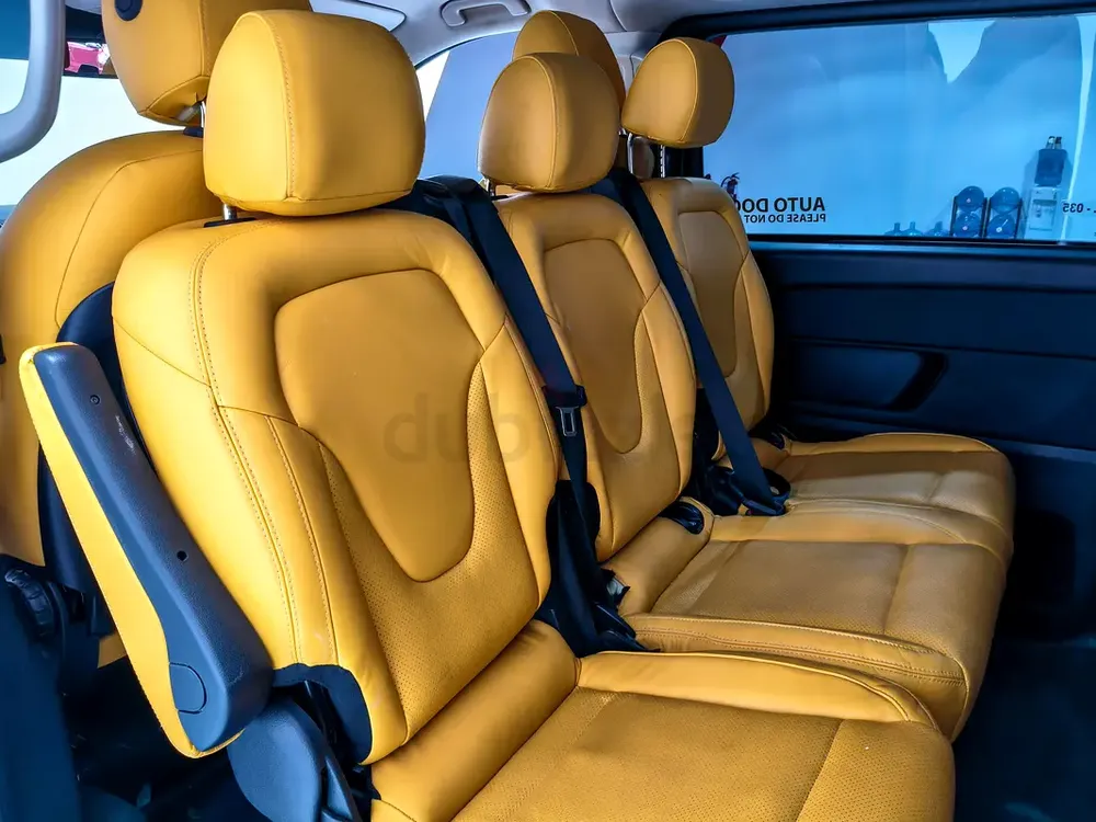 AED 5060/month | 2024 Mercedes-Benz V-Class V 250 | GCC Specs | Ref#450551 - Image 13