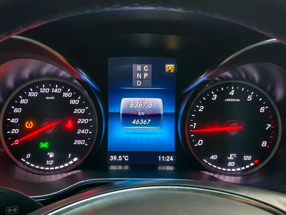 AED 5060/month | 2024 Mercedes-Benz V-Class V 250 | GCC Specs | Ref#450551 - Image 15
