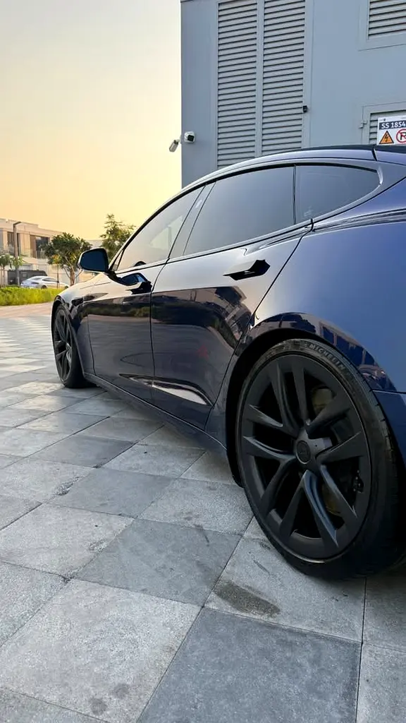 2022 TESLA MODEL S PLAID - Image 4