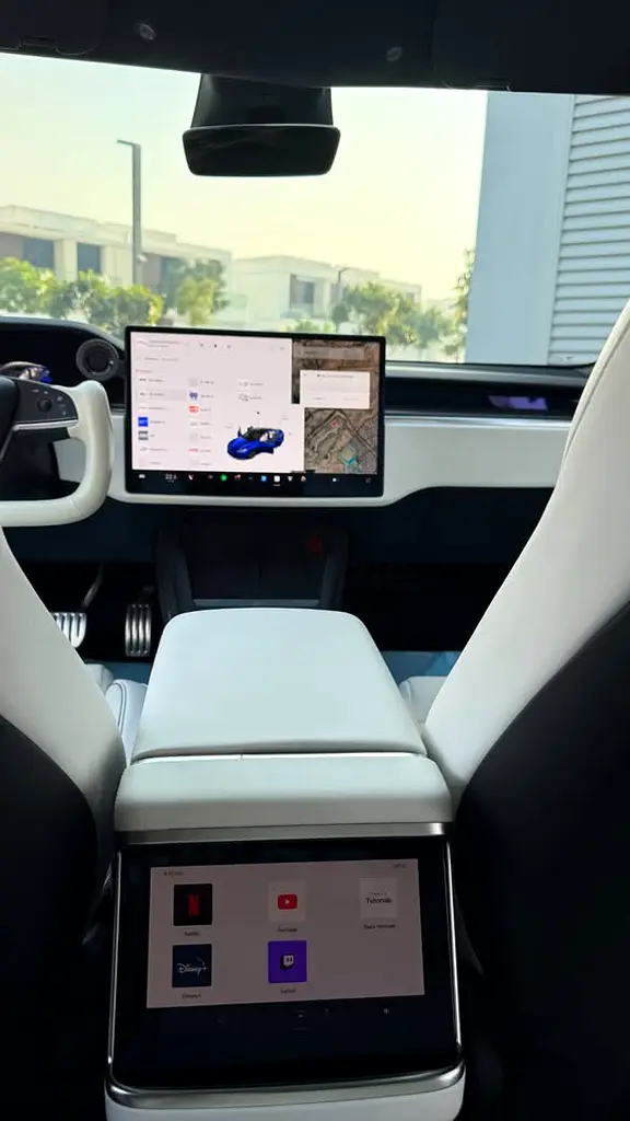 2022 TESLA MODEL S PLAID - Image 9