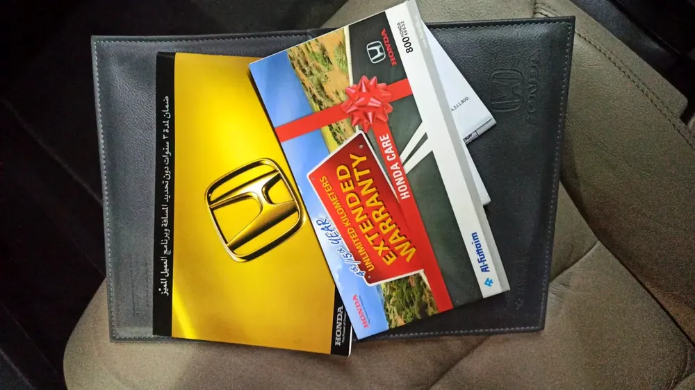 Full Service History . GCC Specs . Excellent Condition - Image 16