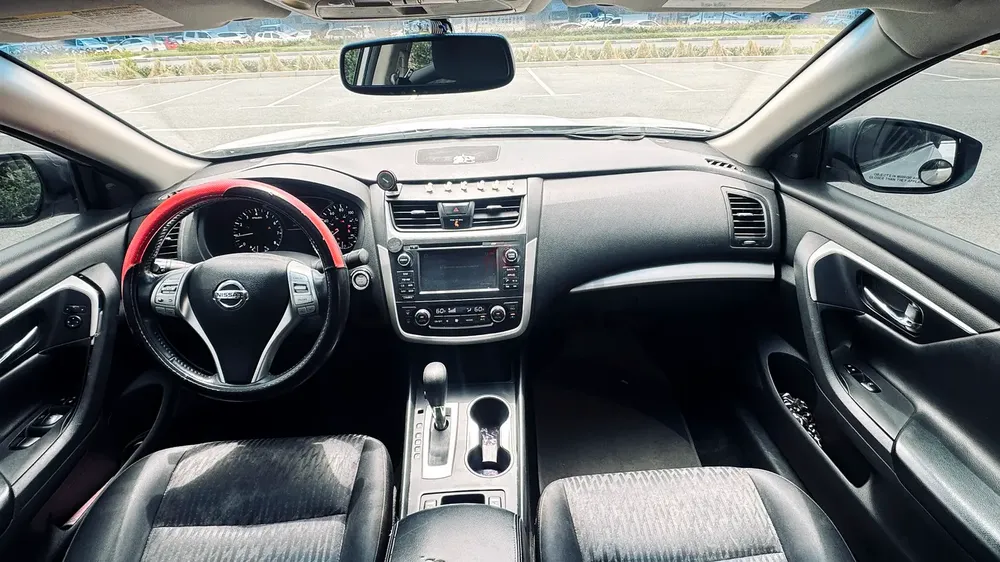 Altima full option for sale - Image 10