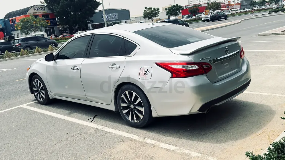 Altima full option for sale - Image 6