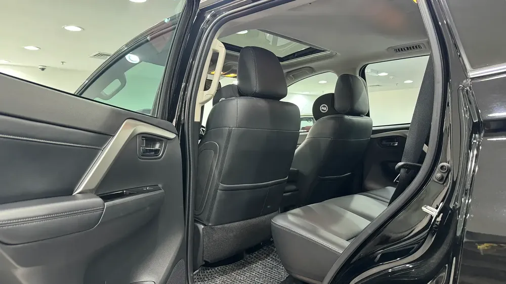 Mitsubishi Montero Sport GLS 4WD Top Line - Agency Warranty and Service Contract Included - Image 9