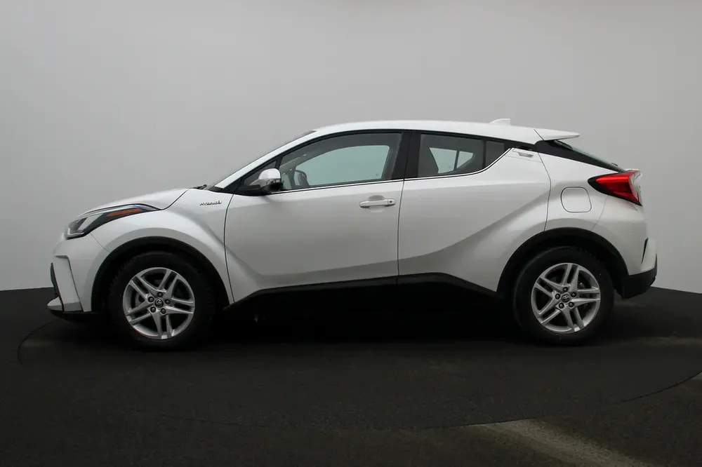 **Special offer** C-HR HYBRID 5 DR 4X2 H 1.8L CVT VX RA - Image 6