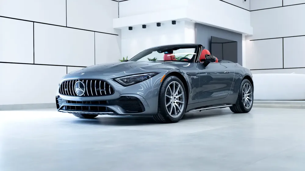2023 Mercedes-Benz SL 43 AMG - American Specs - Like New! - Image 4