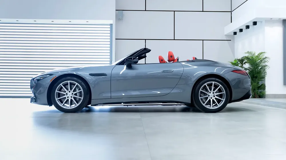 2023 Mercedes-Benz SL 43 AMG - American Specs - Like New! - Image 6