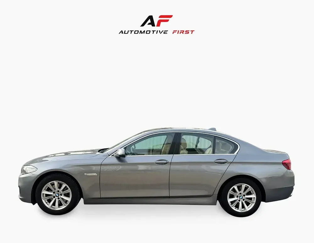 Perfect Condition | 2016 BMW 5 Series 520i Exclusive - Image 4