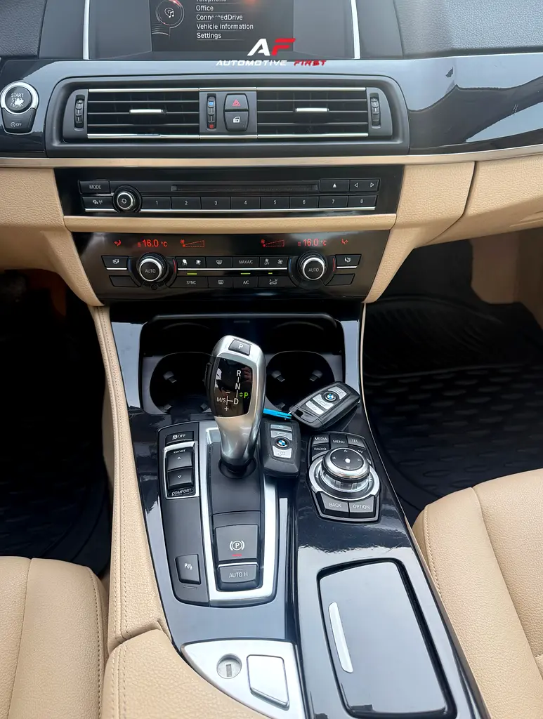 Perfect Condition | 2016 BMW 5 Series 520i Exclusive - Image 9