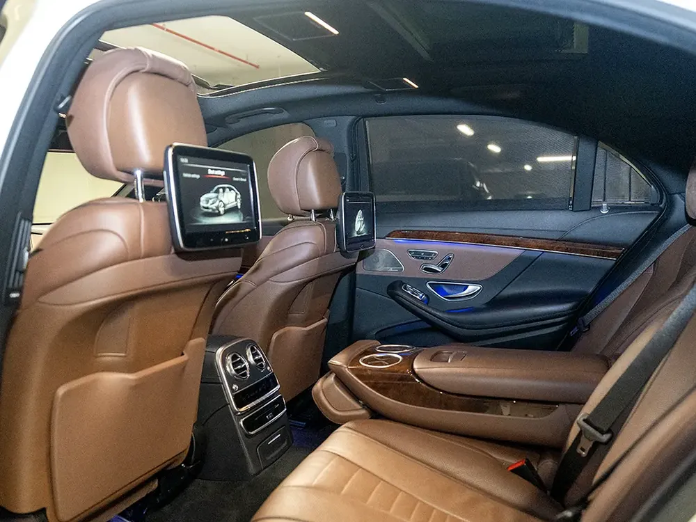 Mercedes S500, GCC specifications, car in excellent condition, No paint and No accidents - Image 11