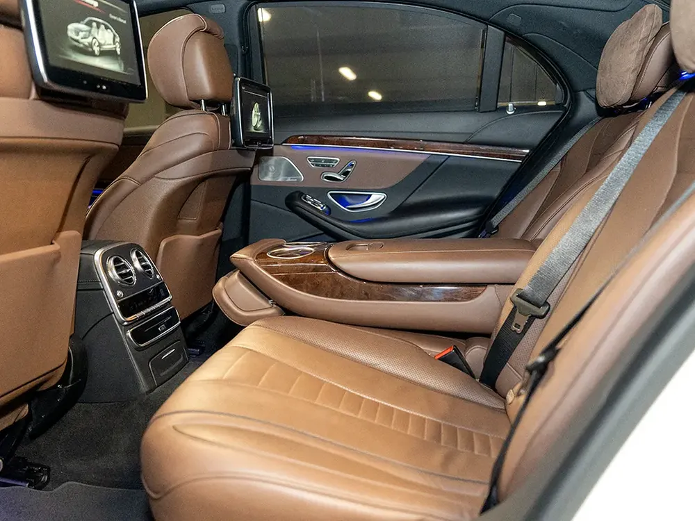 Mercedes S500, GCC specifications, car in excellent condition, No paint and No accidents - Image 14
