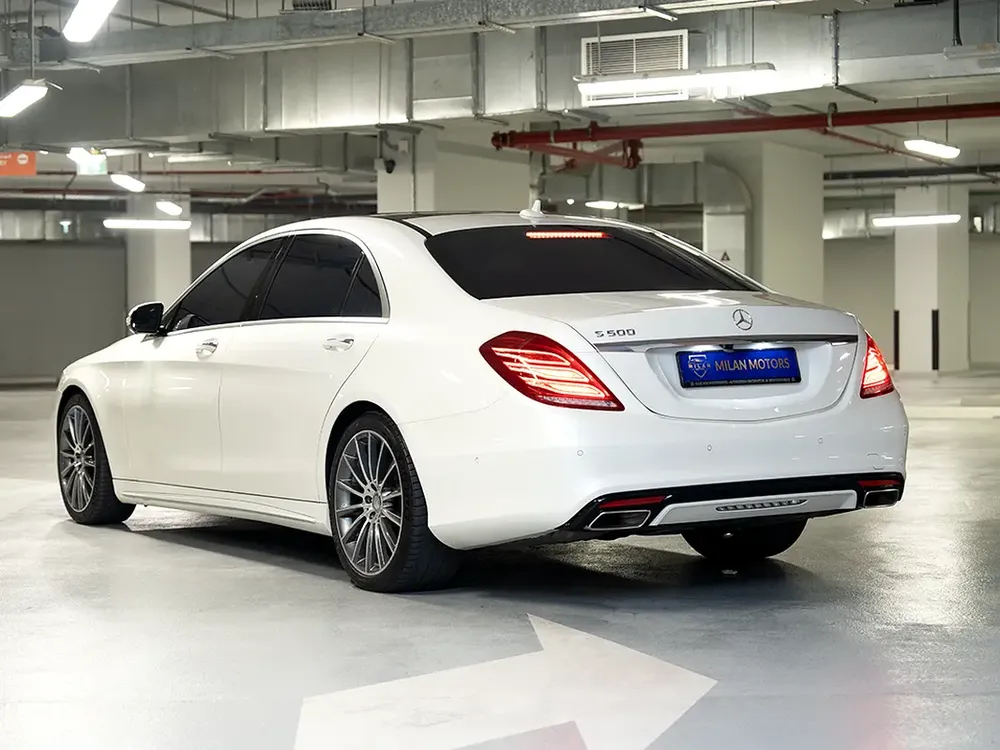 Mercedes S500, GCC specifications, car in excellent condition, No paint and No accidents - Image 7