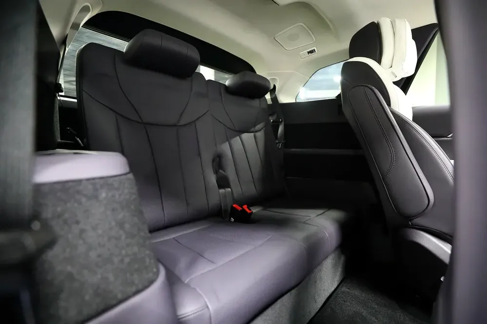 Hongqi E-HS9 | Full Option |  | 3,250 AED monthly | Registration Ref# - Image 7
