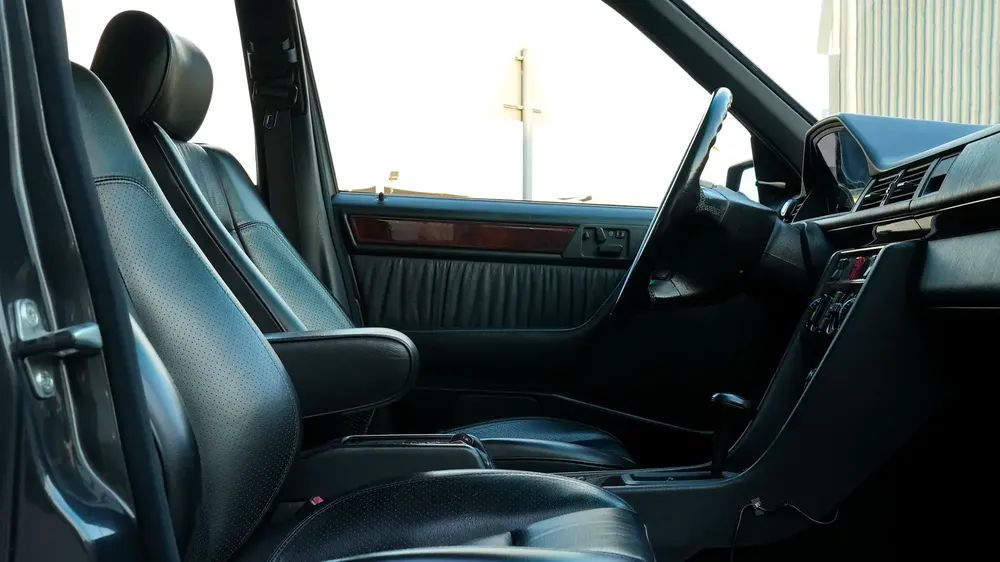 1992 Mercedes-Benz 500E - Image 11