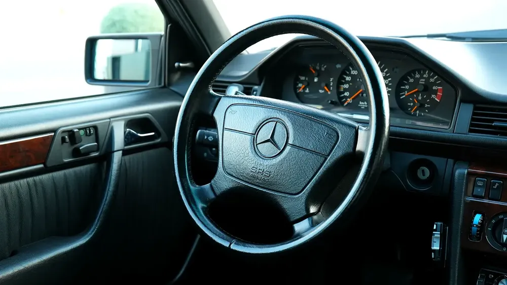 1992 Mercedes-Benz 500E - Image 7