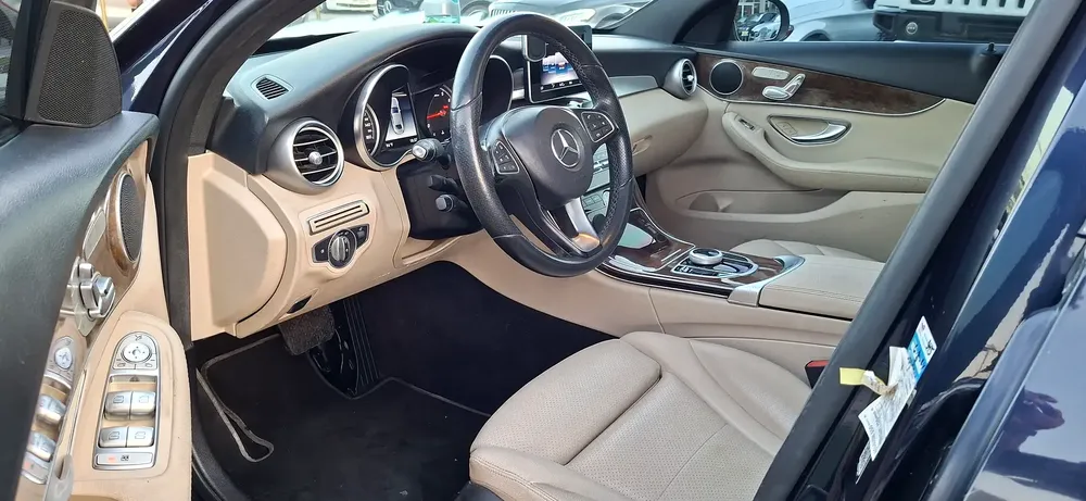 Mercedes-Benz C300 4Matic 2019 - American Specs - GCC Car - Image 13