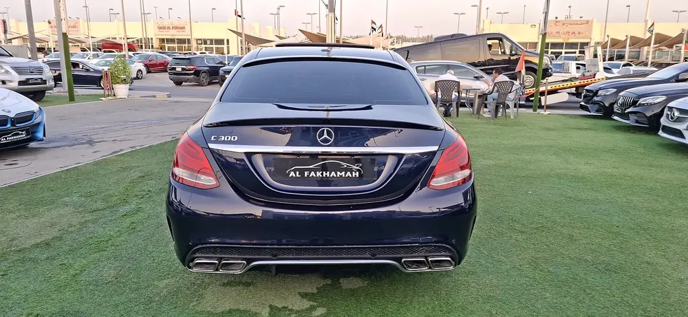Mercedes-Benz C300 4Matic 2019 - American Specs - GCC Car - Image 5