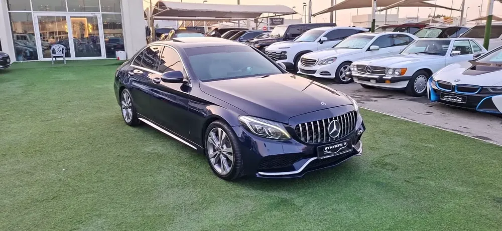 Mercedes-Benz C300 4Matic 2019 - American Specs - GCC Car - Image 6