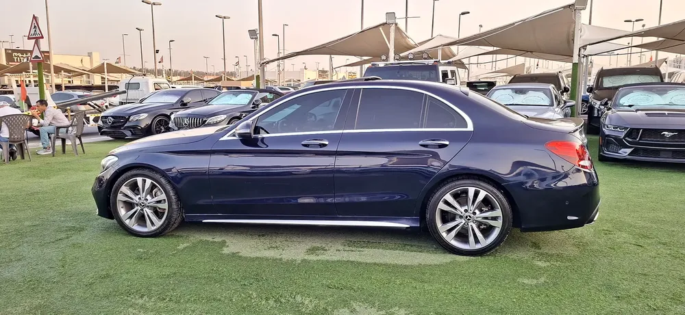 Mercedes-Benz C300 4Matic 2019 - American Specs - GCC Car - Image 7