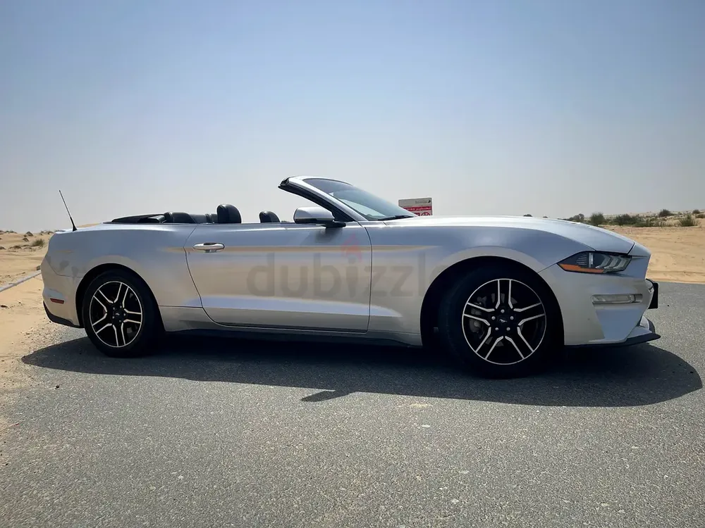 2019 Ford Mustang Ecoboost Premium | convertible in  perfect Condition - Image 4