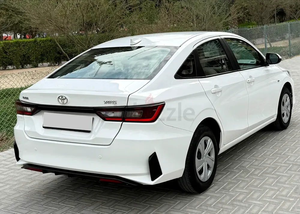 2023 Toyota Yaris S - GCC Specs - Image 4