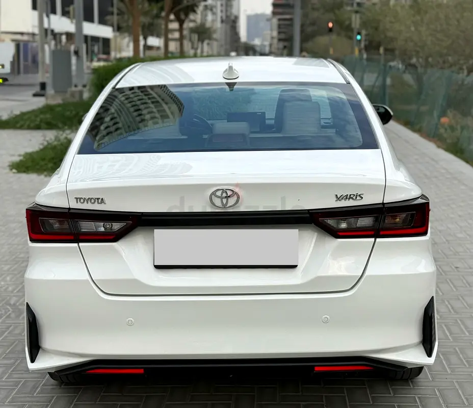 2023 Toyota Yaris S - GCC Specs - Image 5