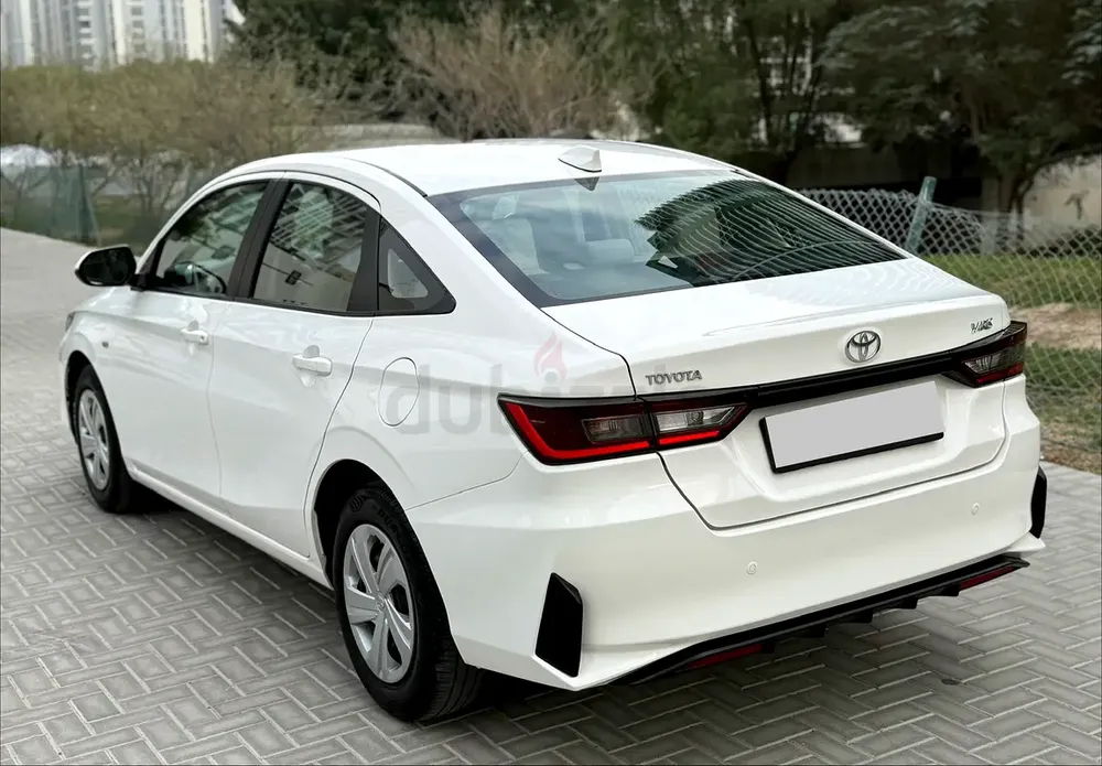 2023 Toyota Yaris S - GCC Specs - Image 6