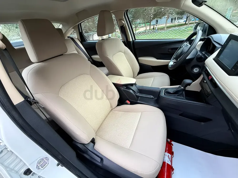 2023 Toyota Yaris S - GCC Specs - Image 9