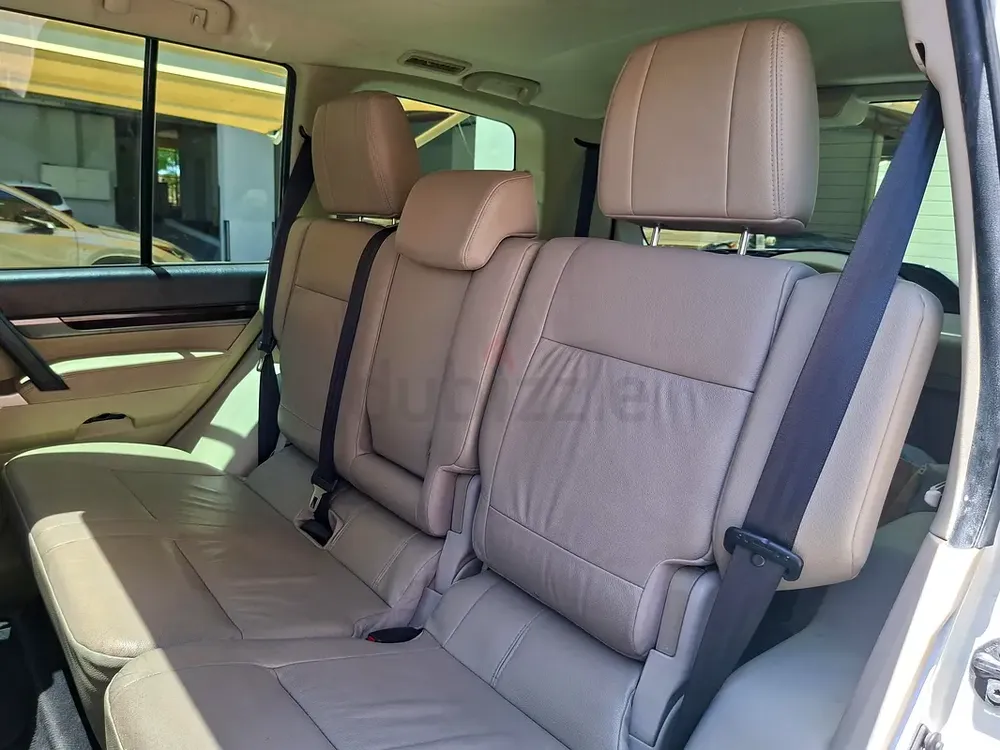 AED 1084/month | 2017 Mitsubishi Pajero GLS Top 5 Door | GCC Specs | Ref#469631 - Image 12