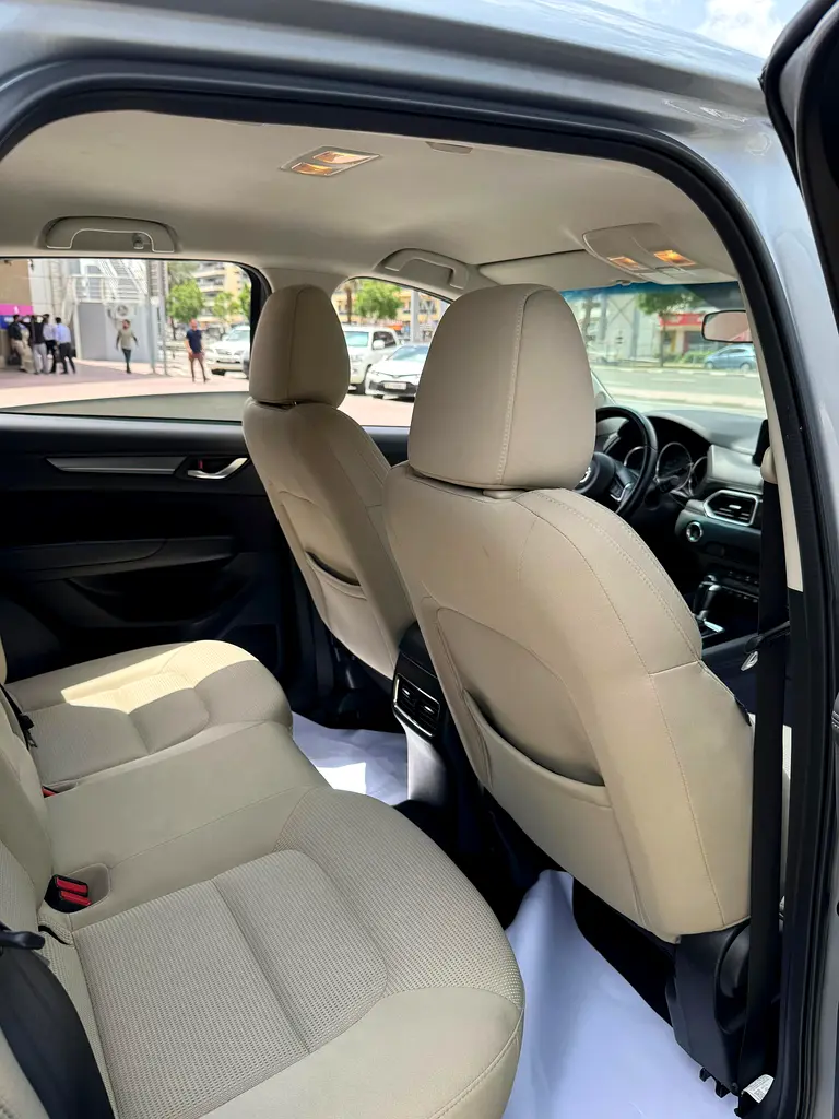 Mazda CX-5 (GCC Specs) - Excellent Condition 2022 Silver Clean Car - Image 12