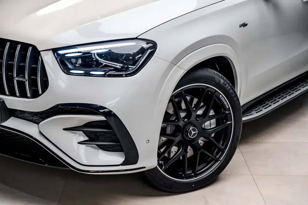 Mercedes GLE53 AMG 4Matic+, GCC Specs, Agency Warranty, Brand New - Image 12