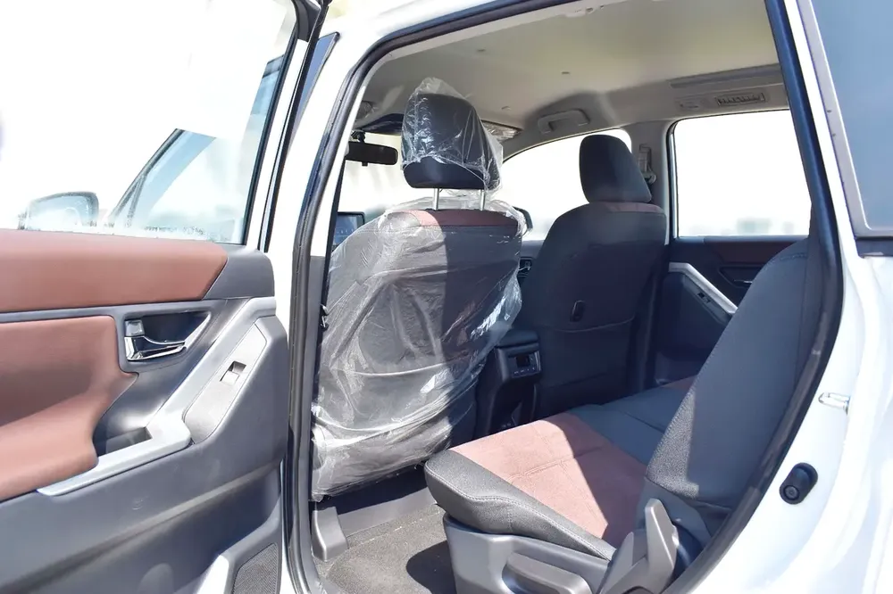 2025 MODEL TOYOTA INNOVA 2.0L HEV - Image 11