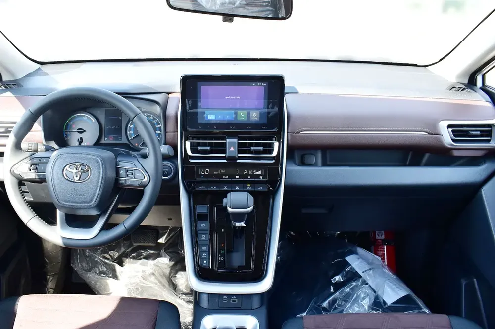 2025 MODEL TOYOTA INNOVA 2.0L HEV - Image 17