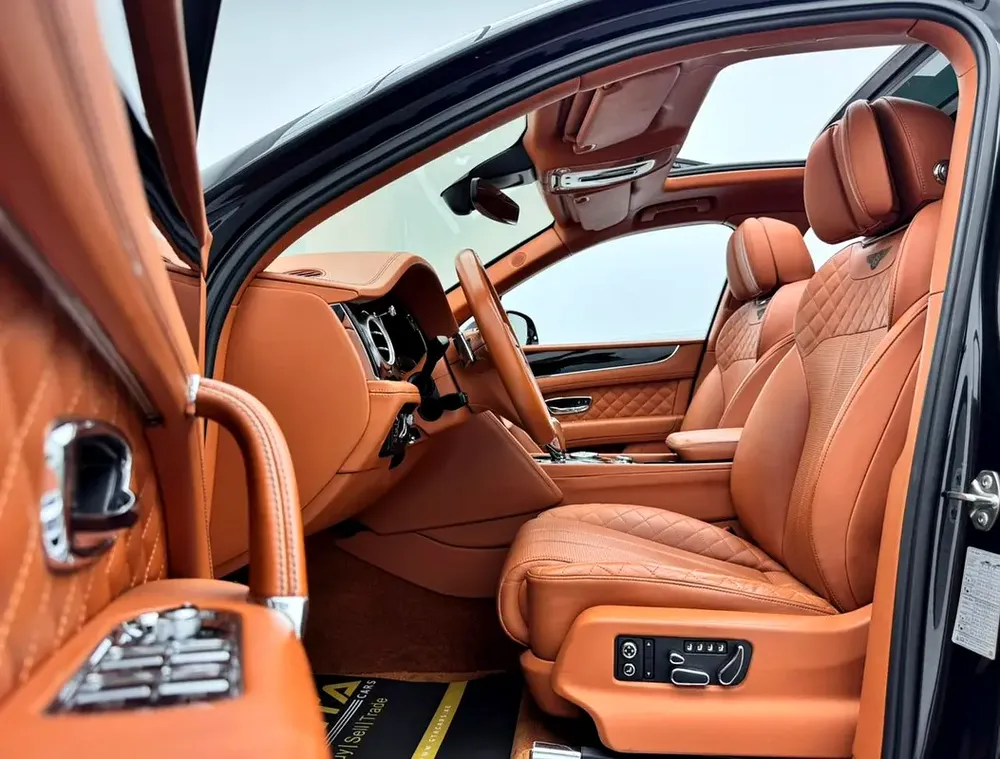 2017 Bentley Bentayga, Full Service History, Feb 2028 GTA Service Pack, Excellent Condition, GCC - Image 11
