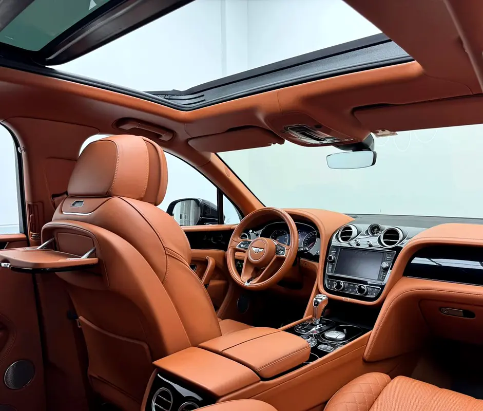 2017 Bentley Bentayga, Full Service History, Feb 2028 GTA Service Pack, Excellent Condition, GCC - Image 16