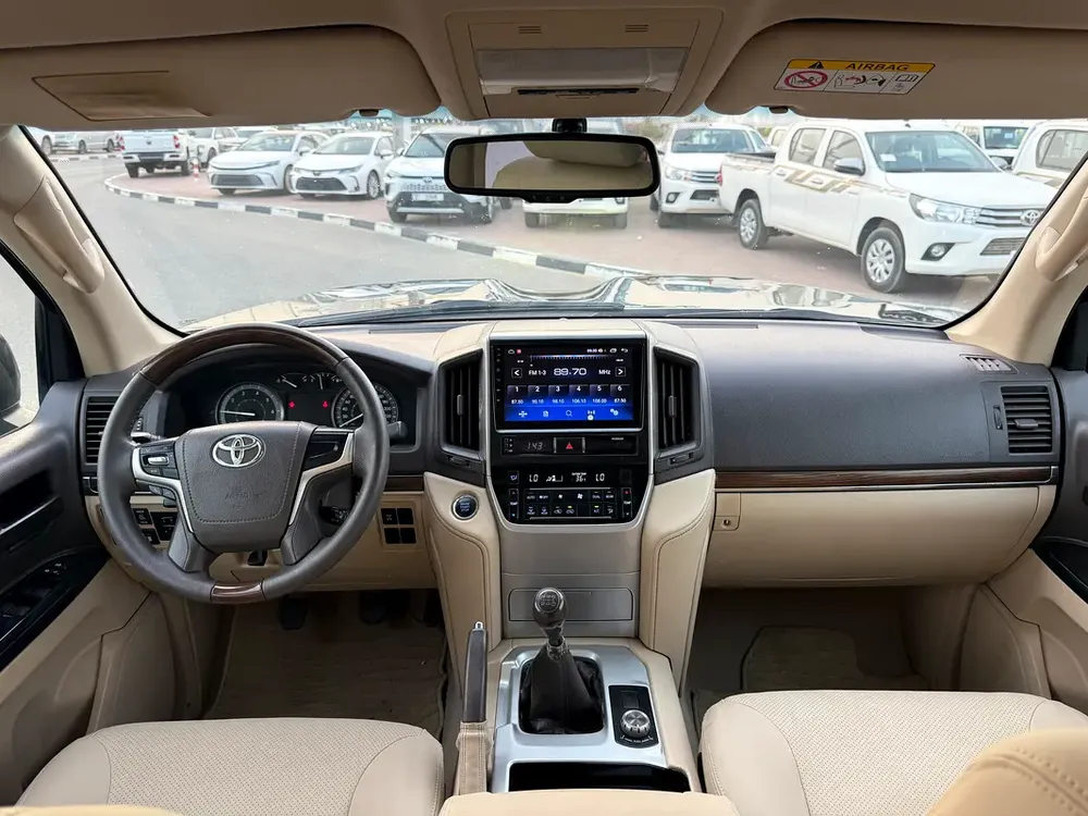 2019 Toyota Land Cruiser GXR 2025 FACE-LIFTED V6/4.0 GCC Specs - Image 11