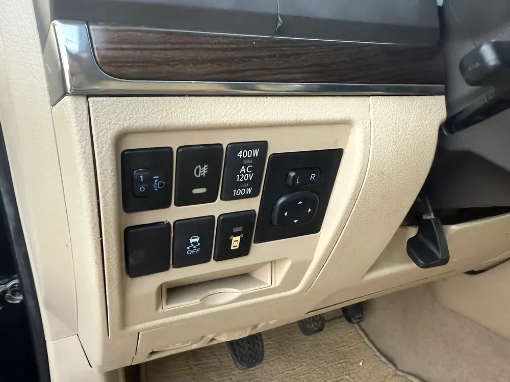 2019 Toyota Land Cruiser GXR 2025 FACE-LIFTED V6/4.0 GCC Specs - Image 13