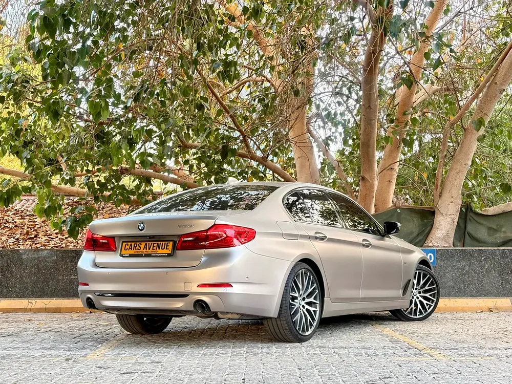 BMW 5-Series 530i Sport Line 2018 | GCC Specs | Low Mileage - Image 10