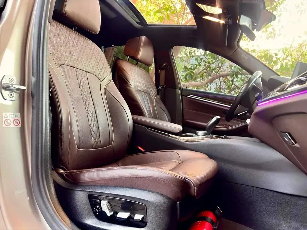 BMW 5-Series 530i Sport Line 2018 | GCC Specs | Low Mileage - Image 7
