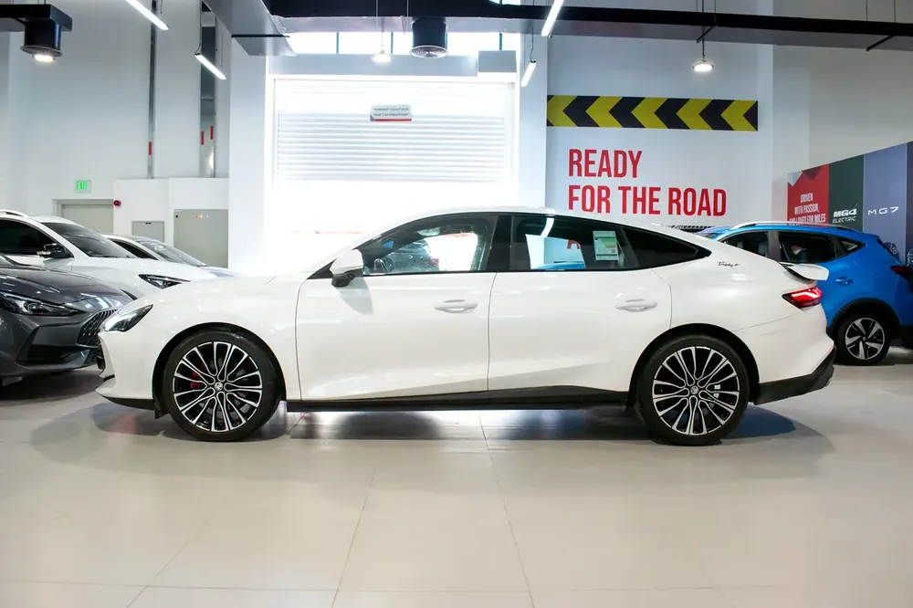 MG 7 Luxury -2.0T -  GCC Specs - 2025 - Warranty till jan 2031 / 200000 km - Image 6