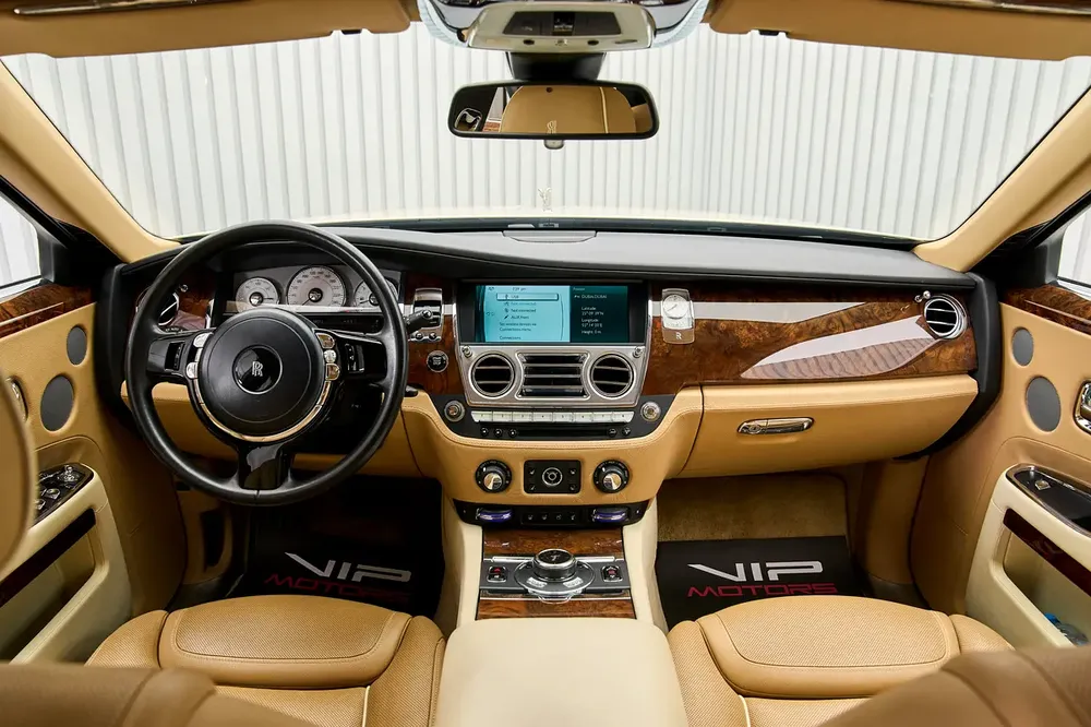 ROLLS ROYCE GHOST, 2016, GCC, FULL OPTIONS, EXCELLENT CONDITION - Image 10
