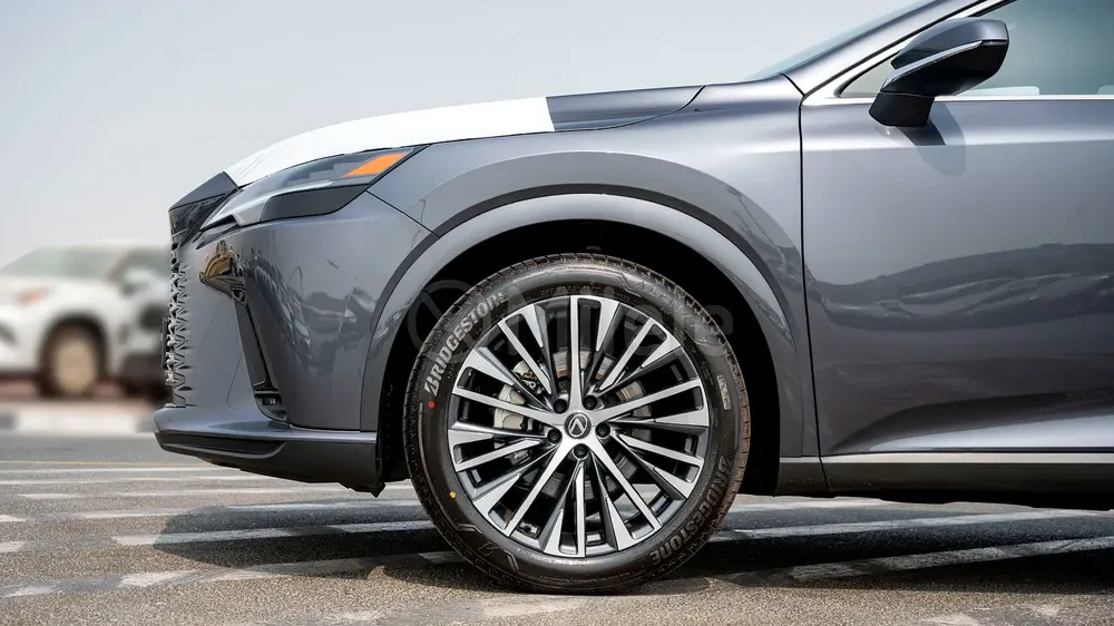 RX 350H EXECUTIVE | 2-YEAR WARRANTY + SERVICE AVAILABLE | IN-HOUSE FINANCING | 0% DOWNPAYMENT (BANK) - Image 5