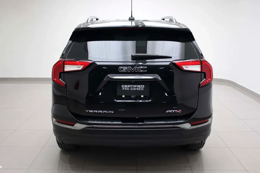 2023 GMC Terrain AT4 - GCC Specs - Image 5