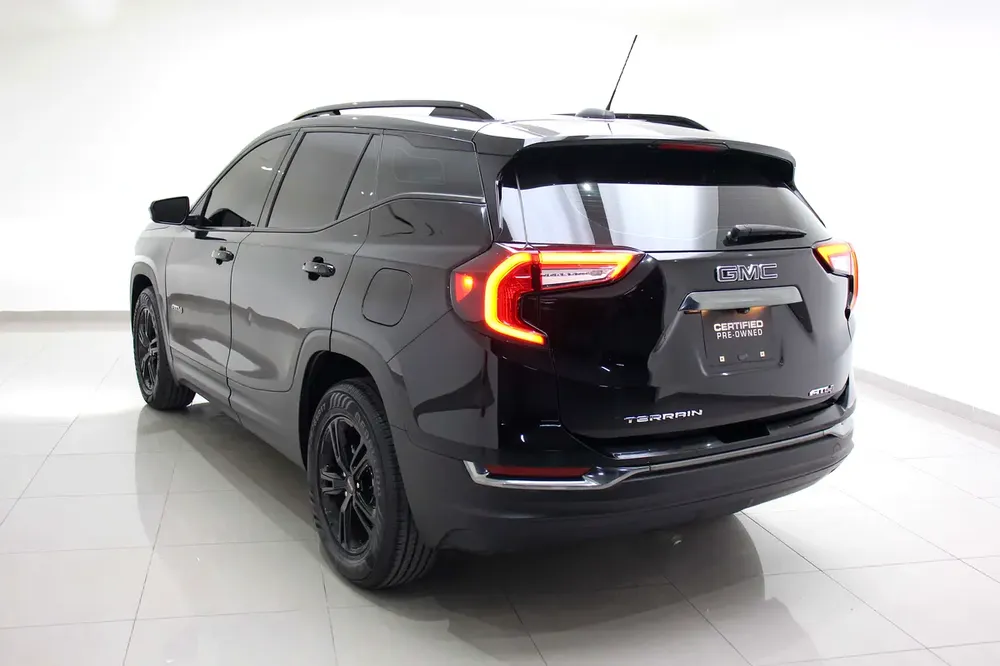 2023 GMC Terrain AT4 - GCC Specs - Image 7