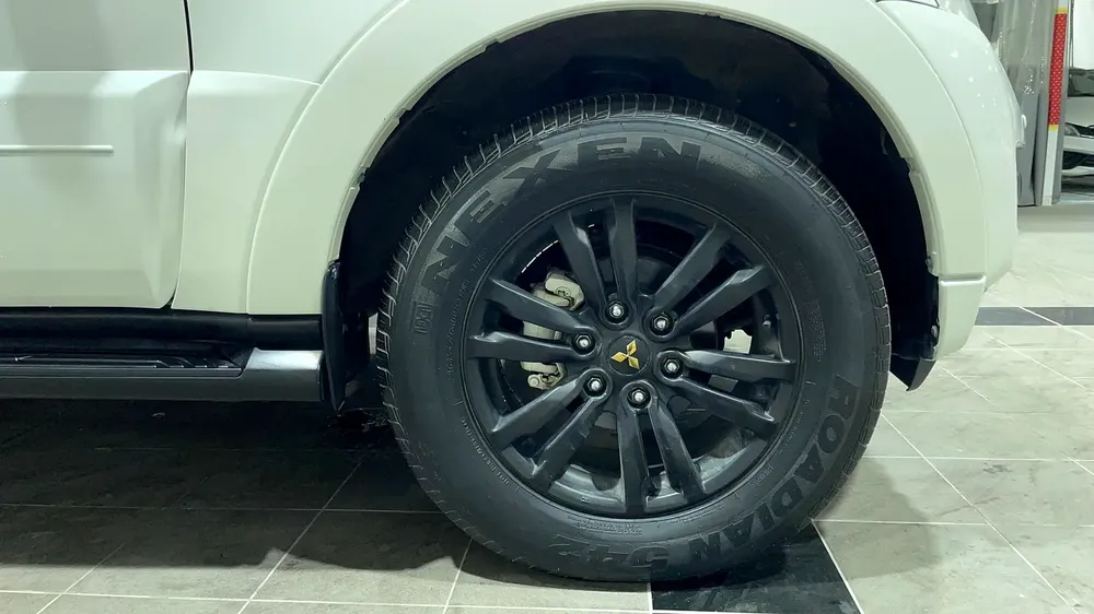 AED 998/month | 0 Downpayment | Free 3 Months Warranty | 30 Day Return | MITSUBISHI PAJERO 2020 - Image 11