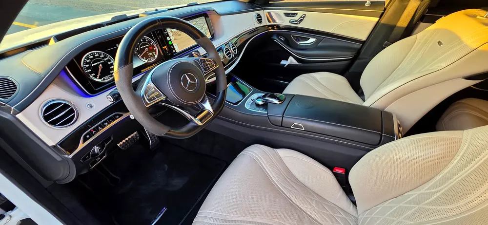 2016 Mercedes-Benz S 63 S AMG 4MATIC | 700 HP | 6 button | Pristine Condition - Image 11
